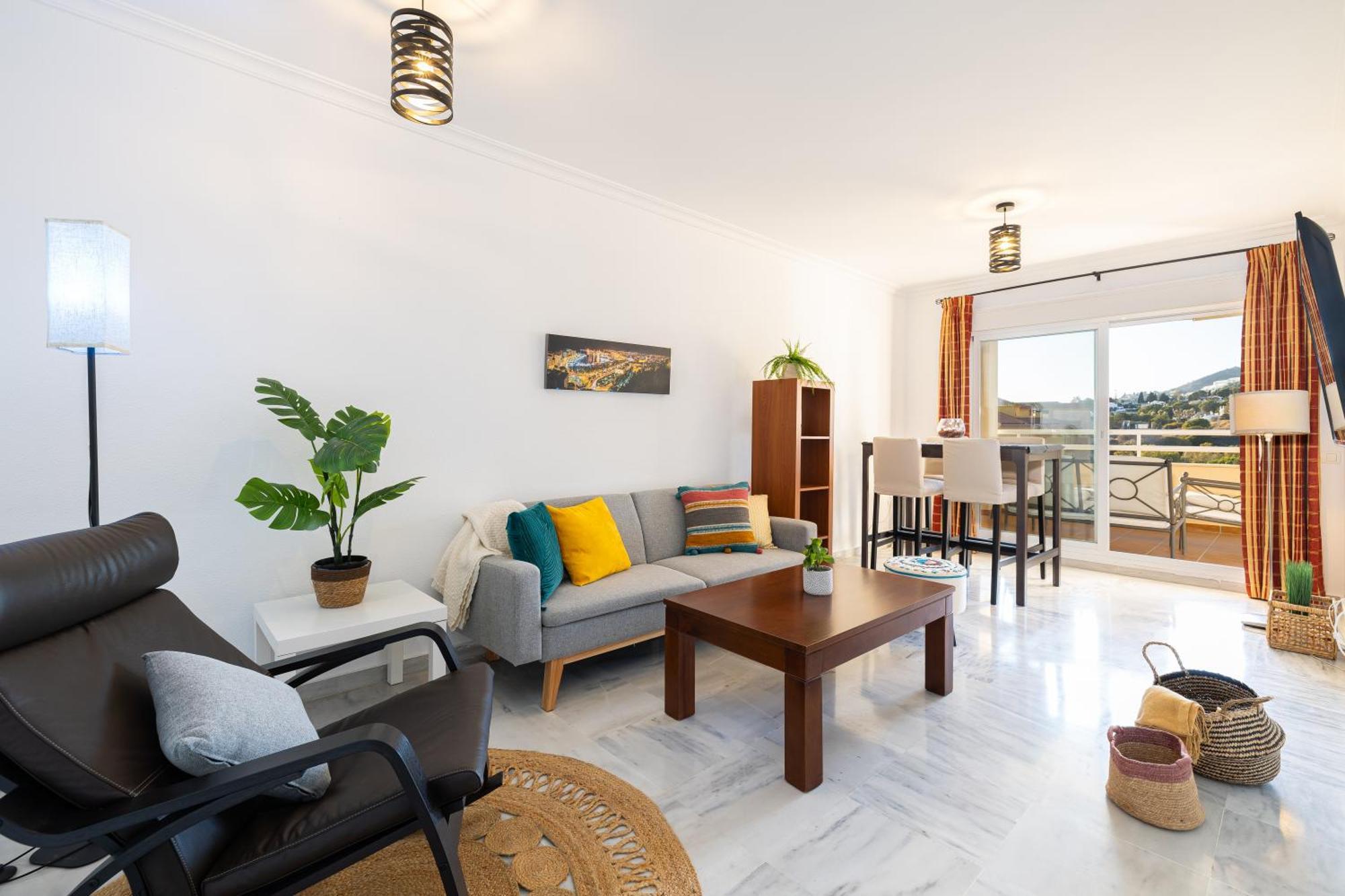 Holidays2Nueva Torrequebrada 2 Bedrooms And 2 Bathrooms, Terrace, Community Pool And Garage เบนัลมาเดนา ภายนอก รูปภาพ