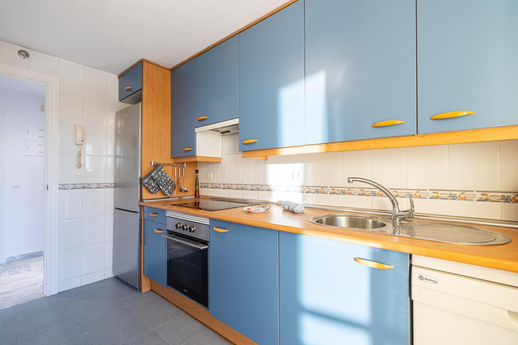 Holidays2Nueva Torrequebrada 2 Bedrooms And 2 Bathrooms, Terrace, Community Pool And Garage เบนัลมาเดนา ภายนอก รูปภาพ