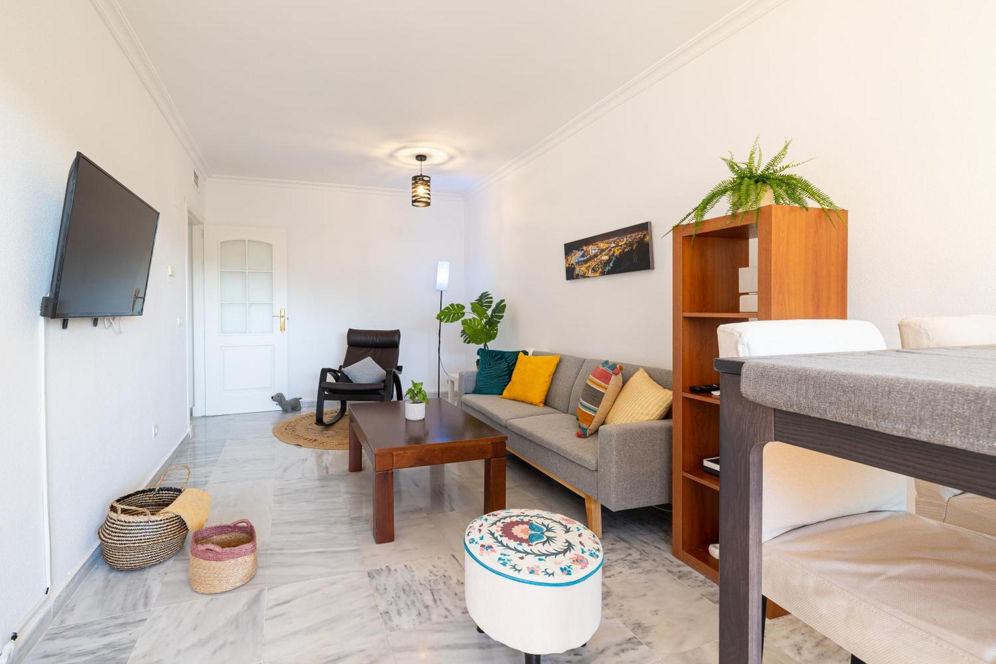Holidays2Nueva Torrequebrada 2 Bedrooms And 2 Bathrooms, Terrace, Community Pool And Garage เบนัลมาเดนา ภายนอก รูปภาพ